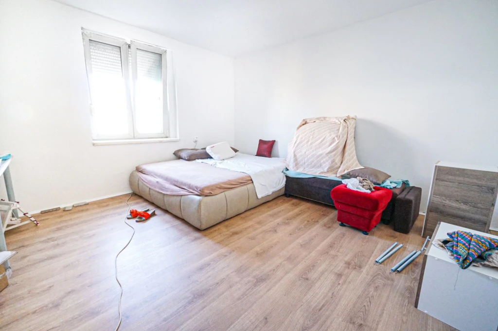 Hajdúsámsonban, hőszigetelt, 110 m2-es, nappali+ 3 szobás, önálló családi ház eladó!