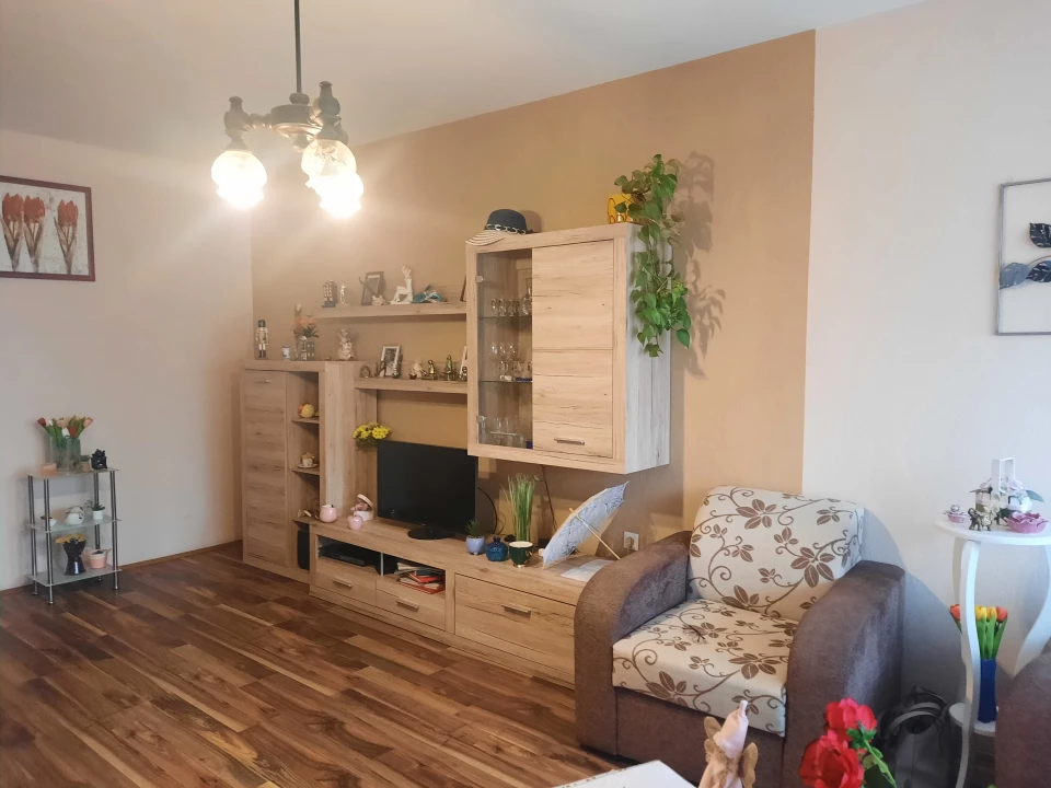 c3-1-name c2-20-name, Pécs