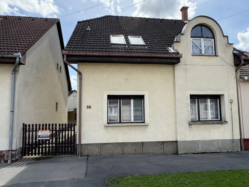 Eladó családi ház, Kaposvár