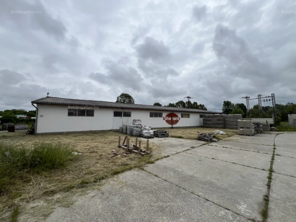 Kiadó raktár, Kaposvár