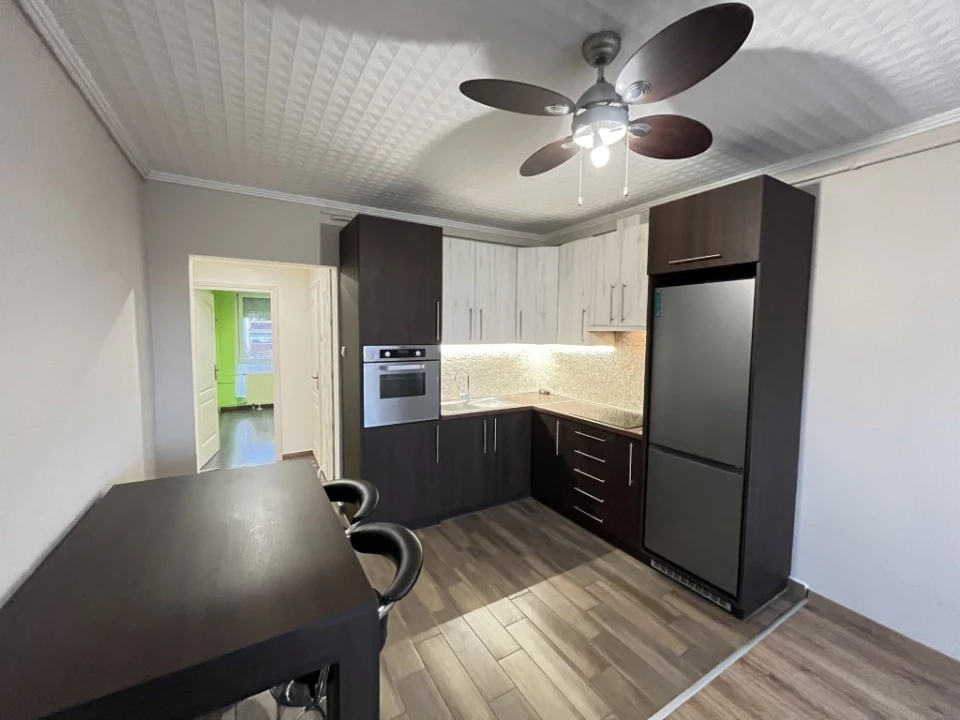 Eladó panellakás, Kaposvár