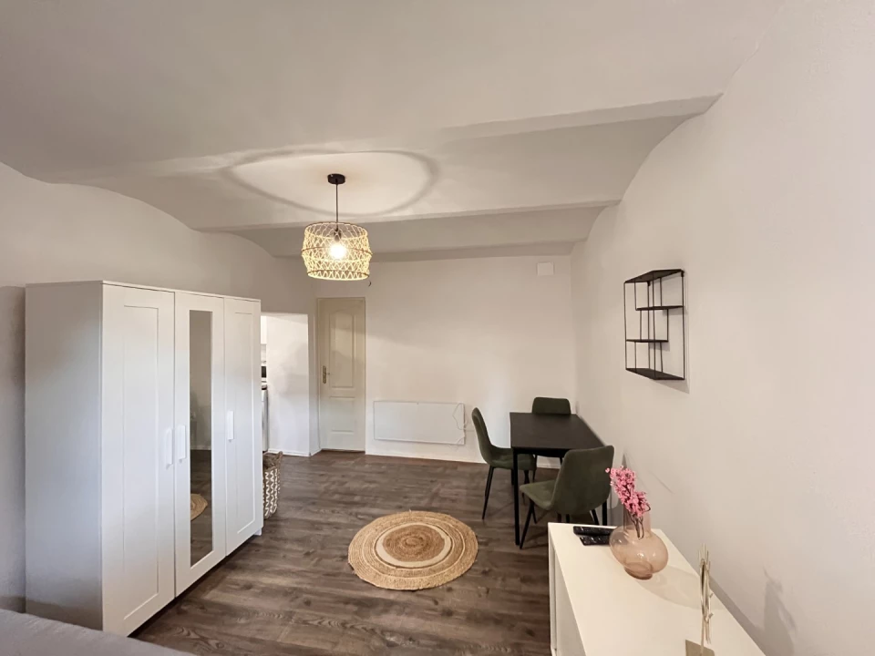 Eladó téglalakás, Kaposvár