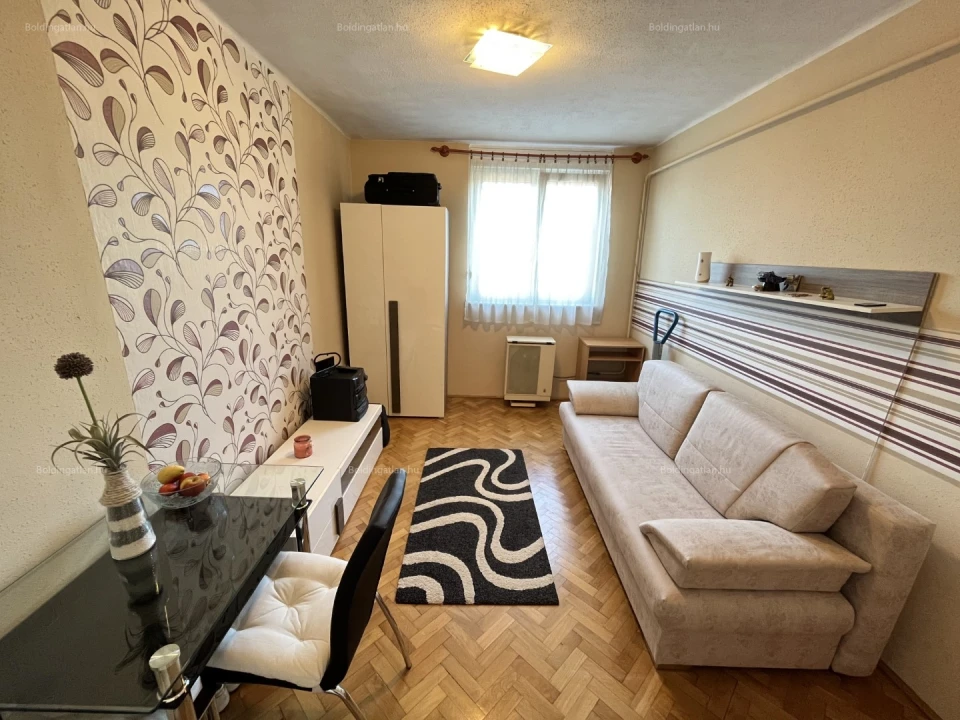 Kiadó téglalakás, Kaposvár