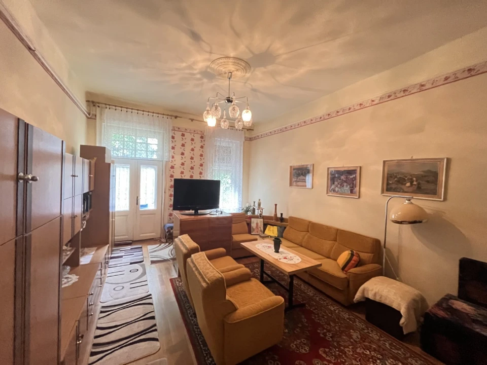 Eladó téglalakás, Kaposvár