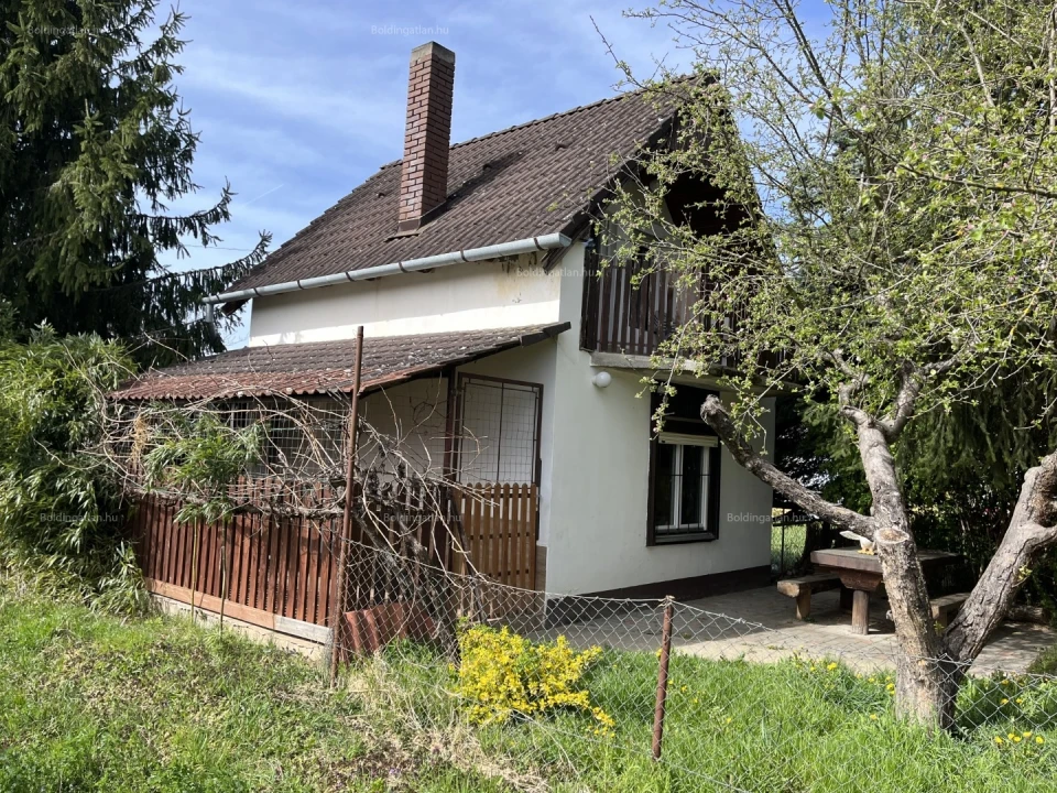 Eladó hétvégi ház, Kaposvár