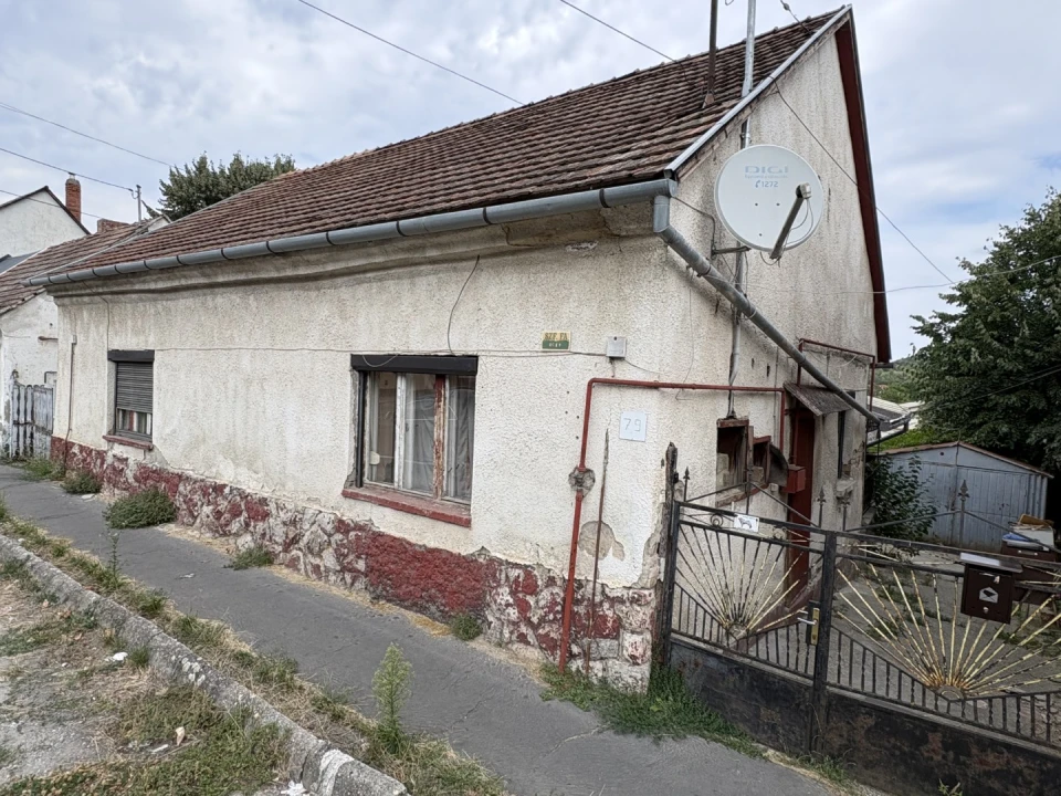 Eladó házrész, Kaposvár