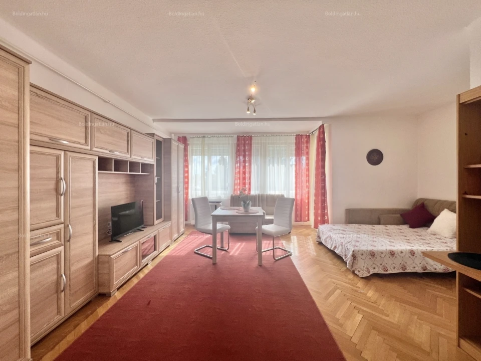Kiadó téglalakás, Kaposvár