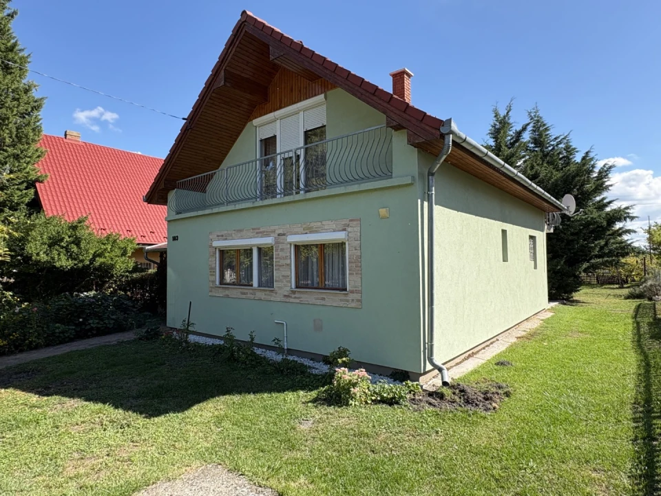 c3-1-name c2-1-name, Balatonlelle