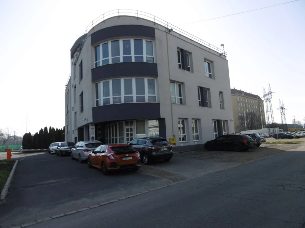 For rent store, Miskolc