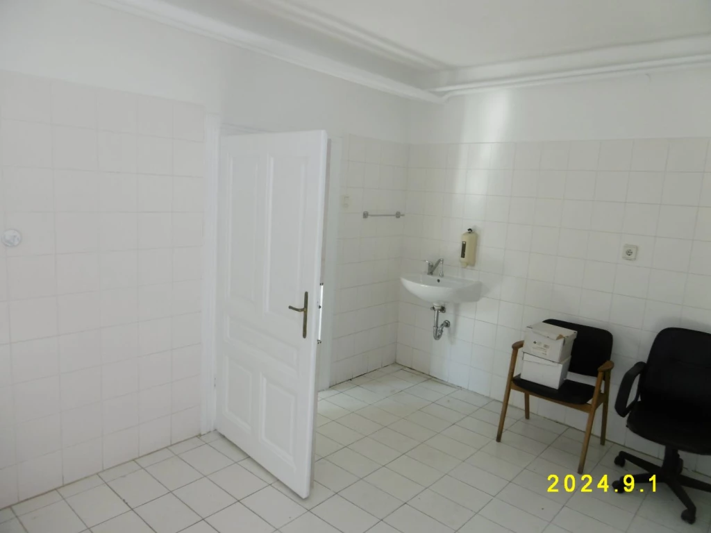 Kiadó 40 m2 iroda, Miskolc