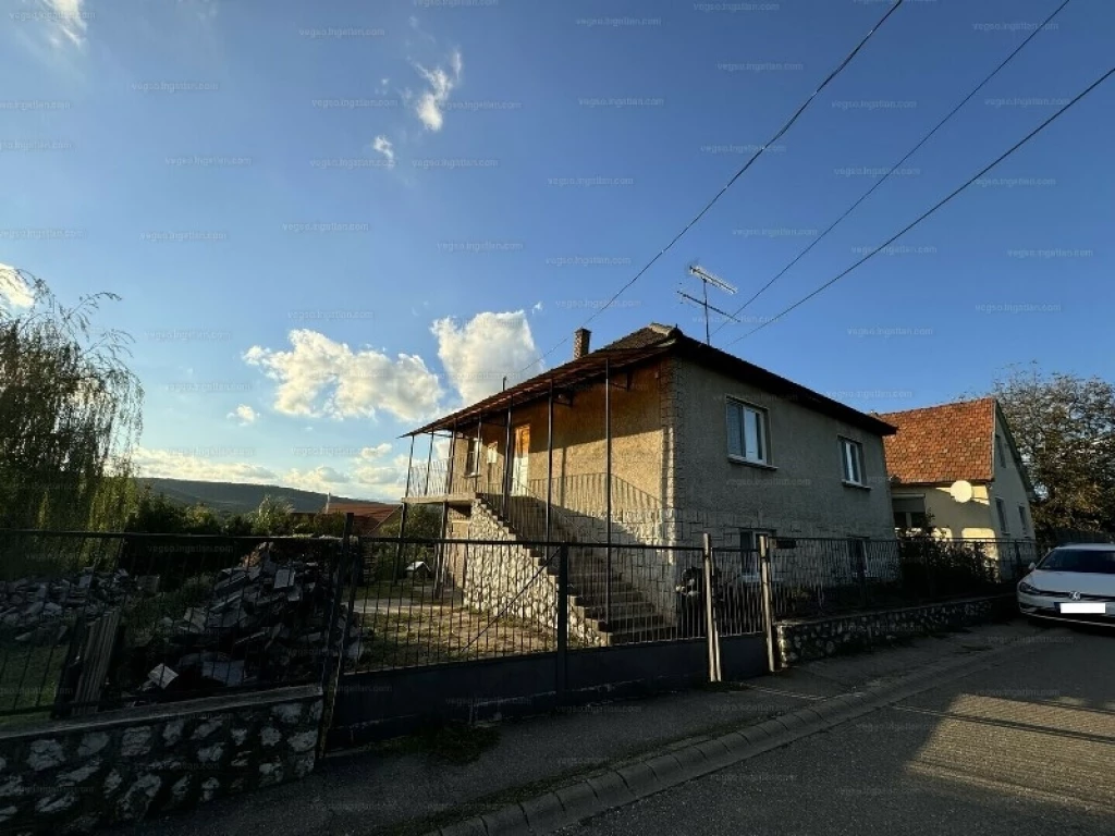 For sale house, Harsány