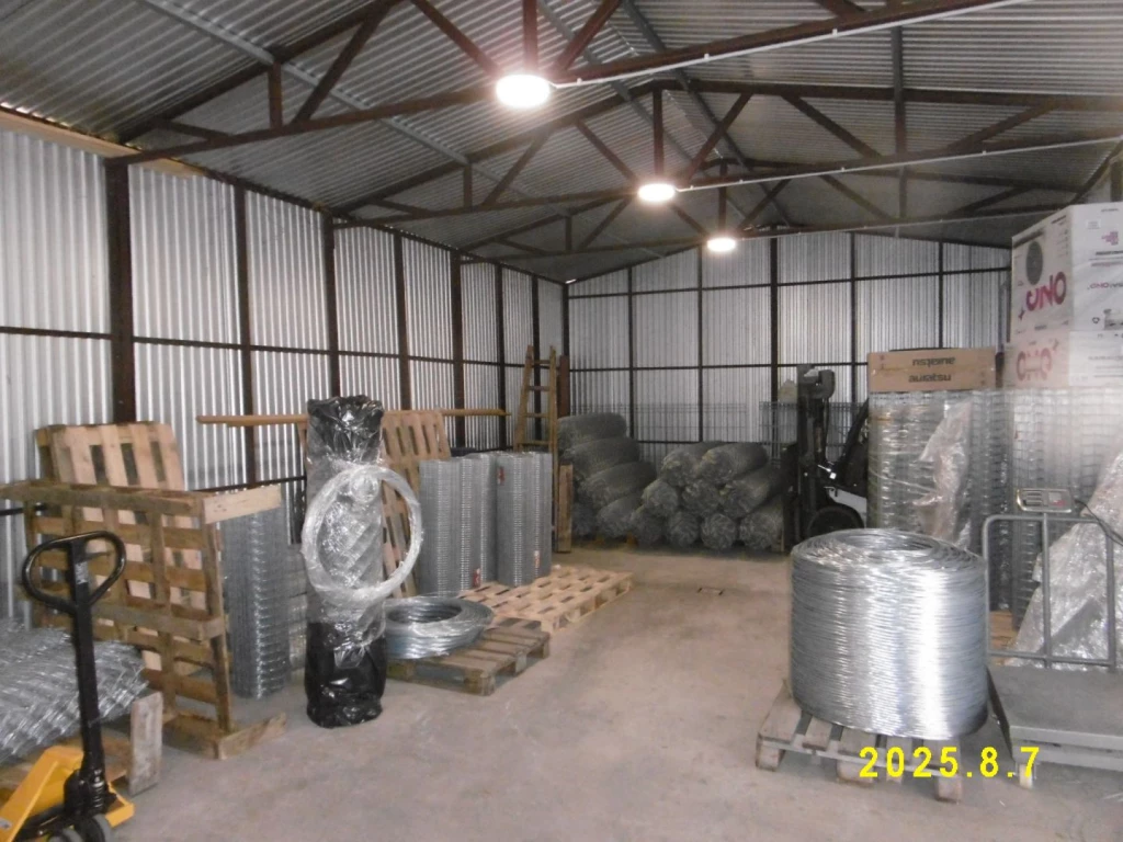 Eladó 190 m2 ipari, keresk. épület, Miskolc