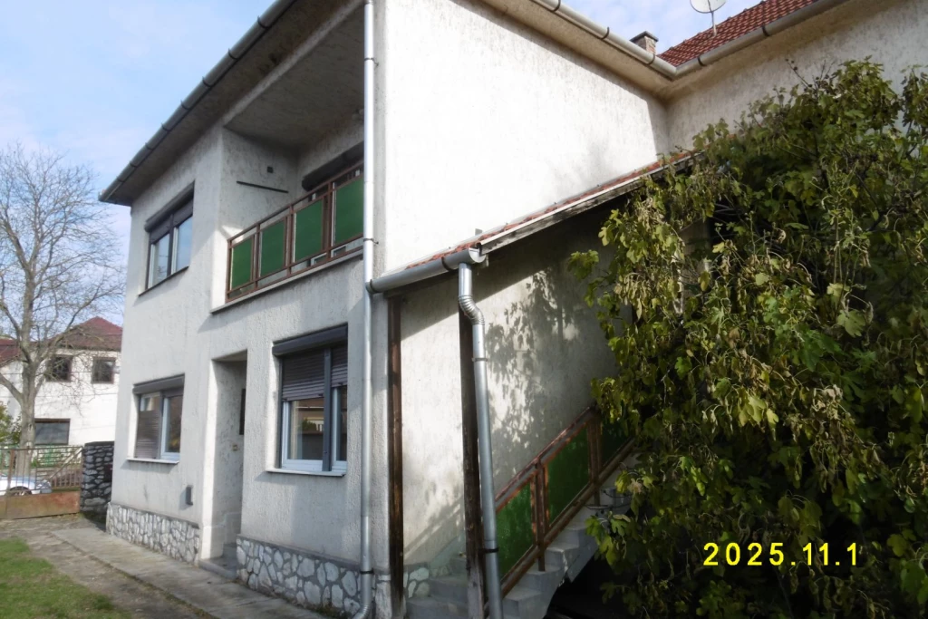 Eladó 260 m2 családi ház, Miskolc