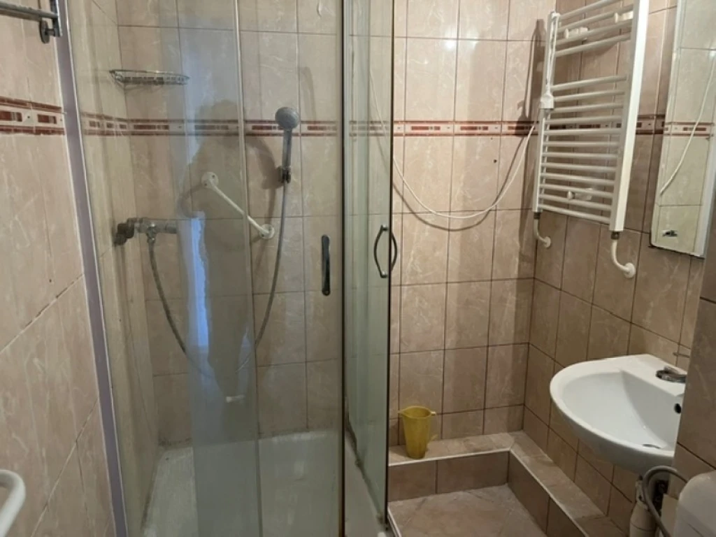 Kiadó 28 m2 panel lakás, Miskolc