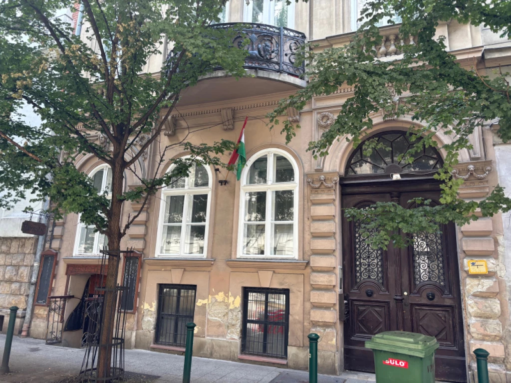 Kiadó téglalakás, Budapest V. kerület, Belváros, Veres Pálné utca