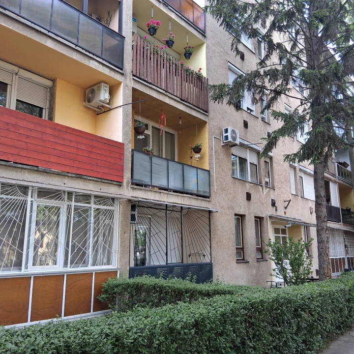 Kiadó téglalakás, Békéscsaba