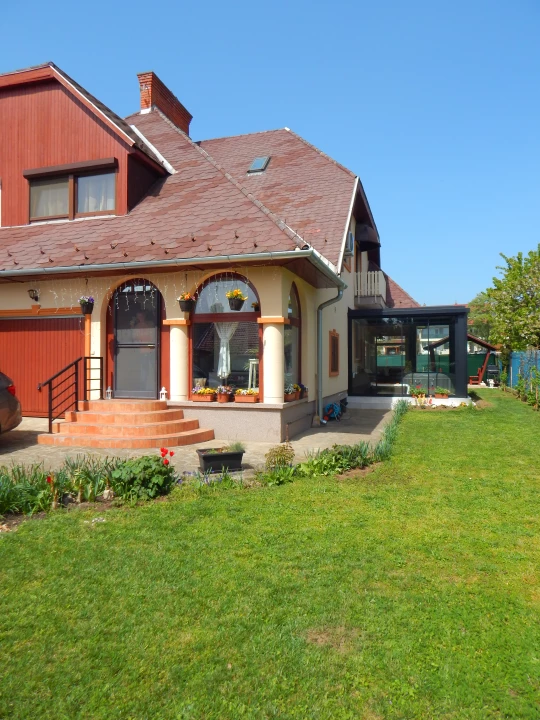 For sale semi-detached house, Vonyarcvashegy