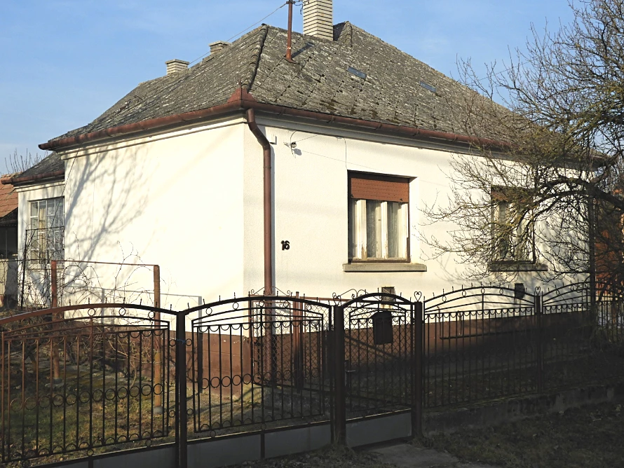 For sale house, Semjénháza