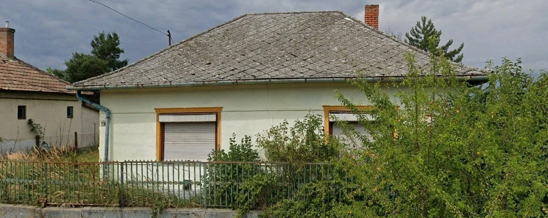 Eladó családi ház, Tiszabábolna