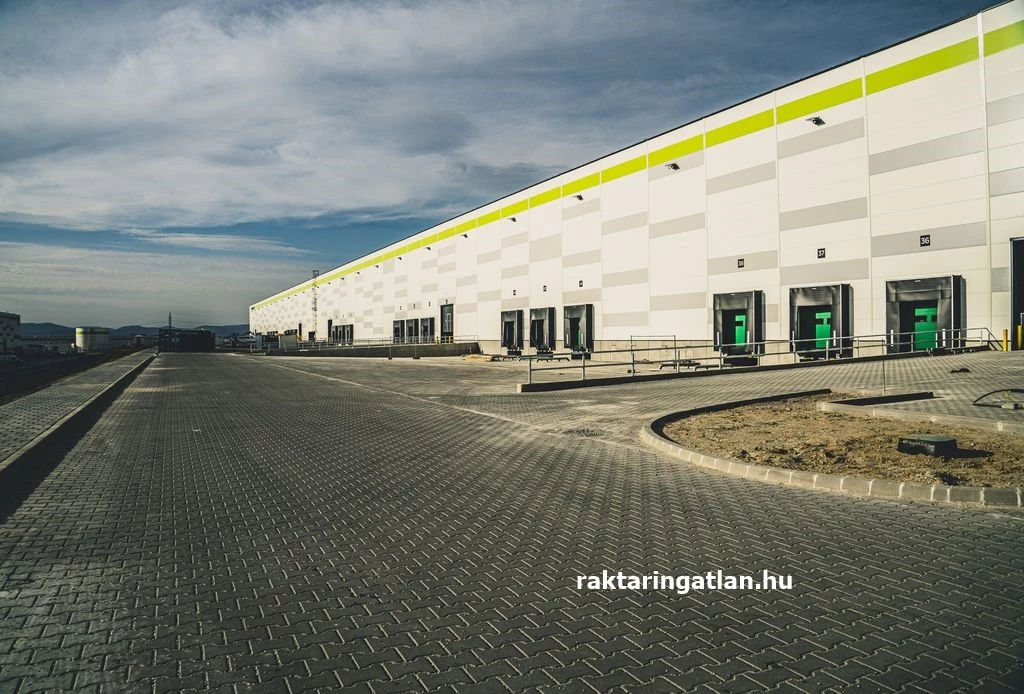 For rent warehouses in the countryside, Fót