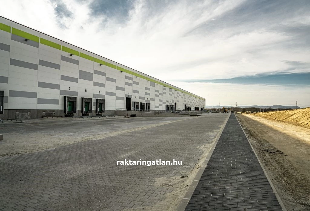 For rent warehouses in the countryside, Fót