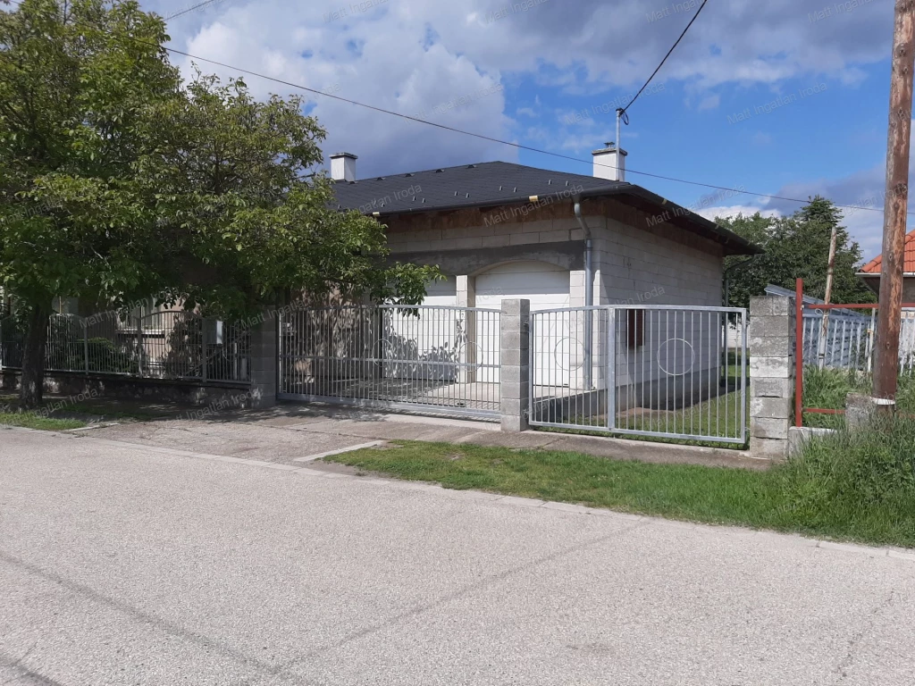 Esztergom-Kertváros Vizimalom utcában eladó ingatlan