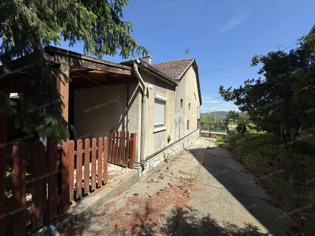 For sale house, Dorog