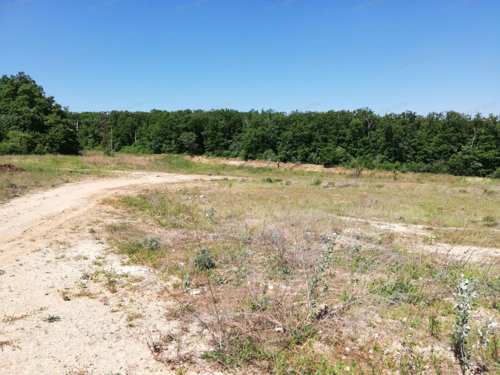 For sale industrial plot, Óbarok