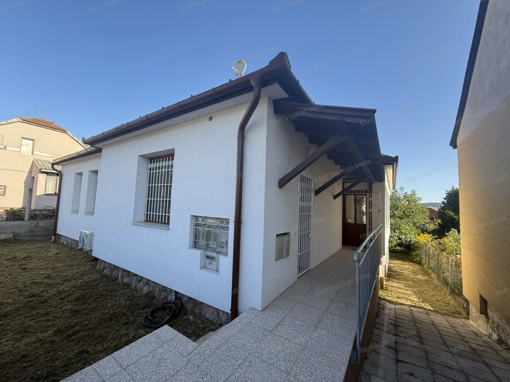 For rent house, Dorog