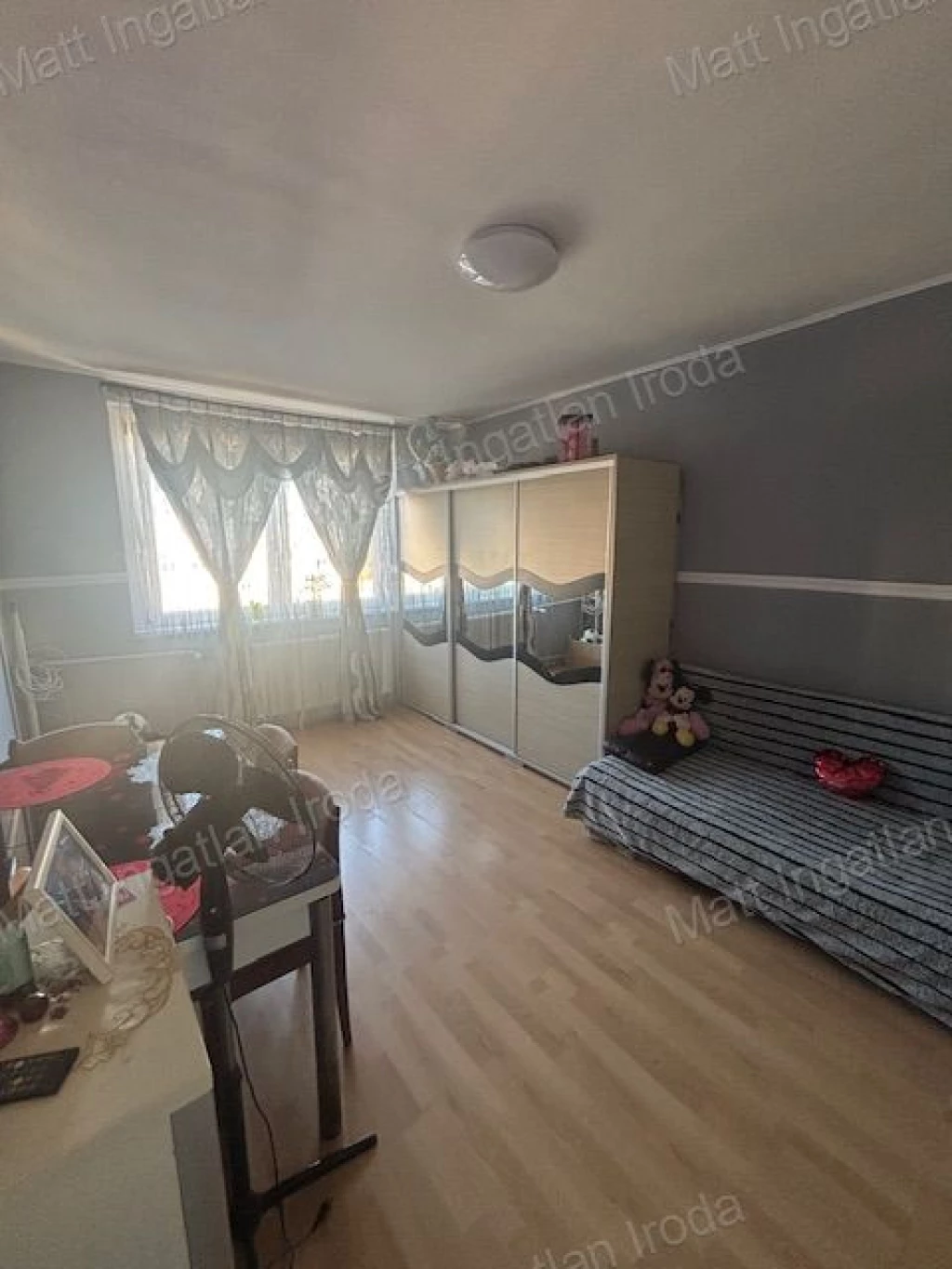 c3-1-name c2-20-name, Tatabánya, Újváros