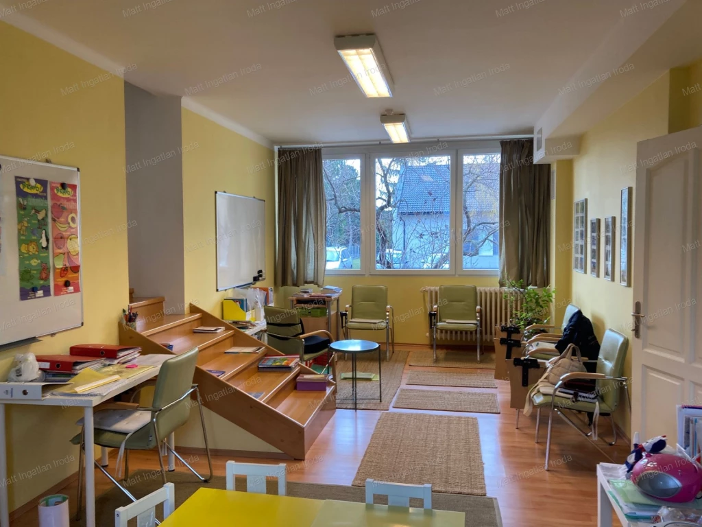 c3-1-name c2-20-name, Tatabánya, Dózsakert