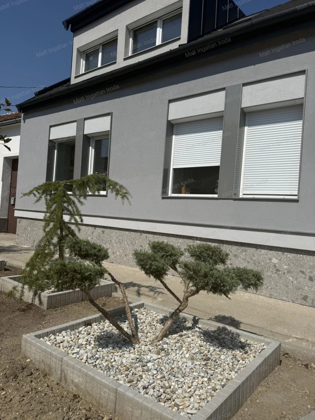 For sale brick flat, Dorog