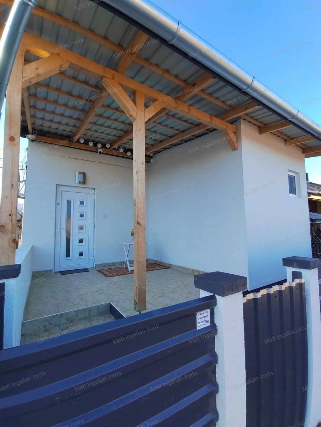 c3-1-name c2-19-name, Tokodaltáró, Óvodaköz