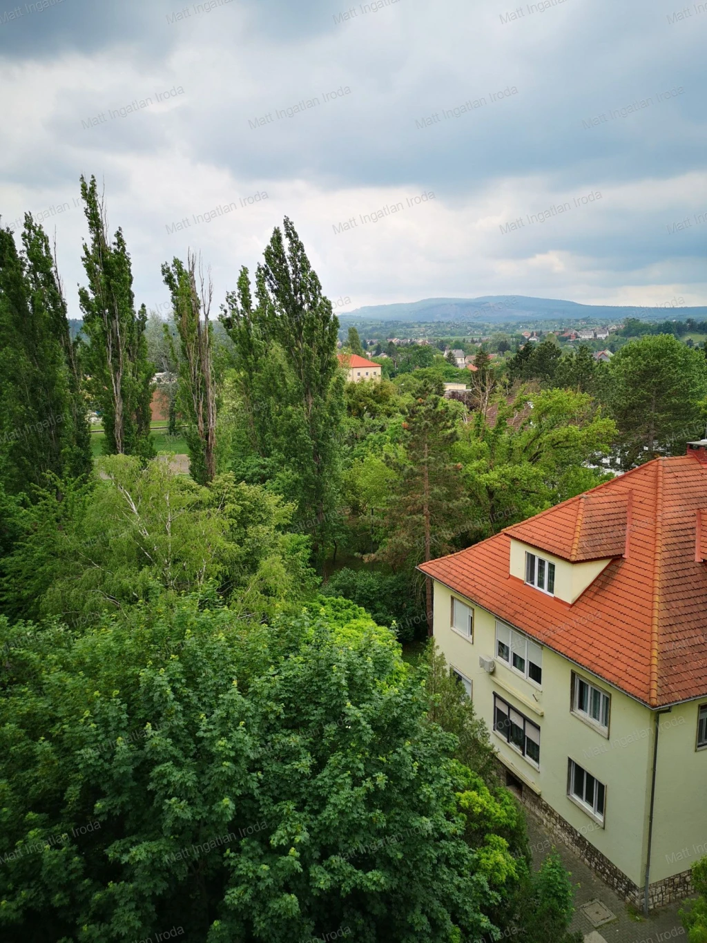 c3-1-name c2-20-name, Nyergesújfalu