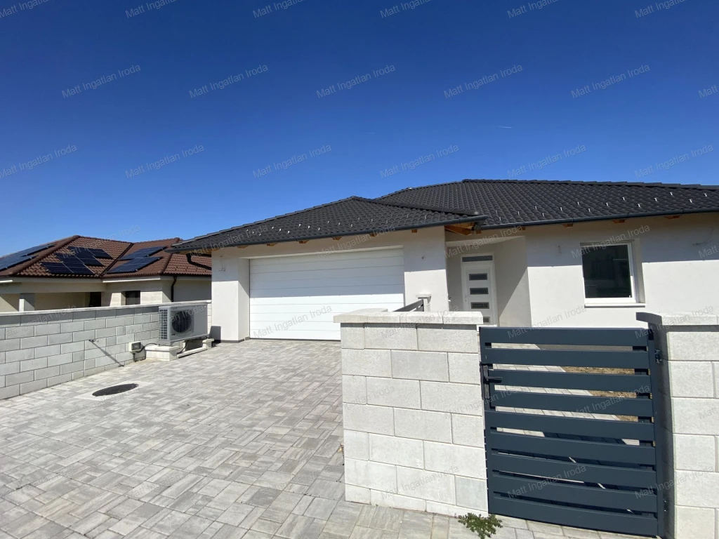 Új építésű ház Környén