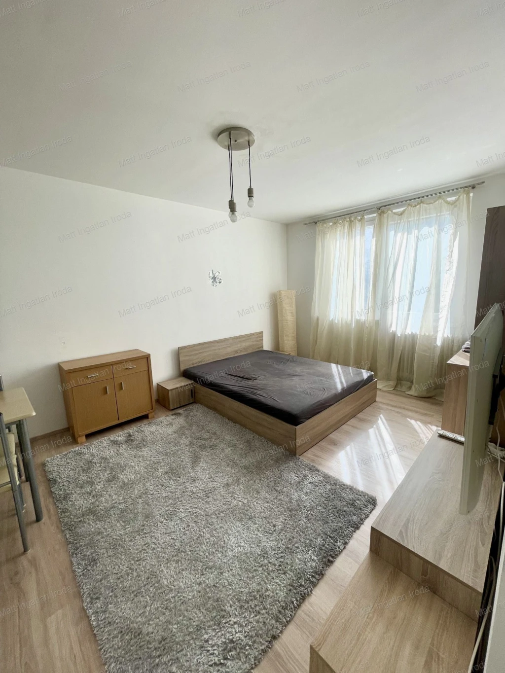 c3-1-name c2-20-name, Tatabánya, Újváros