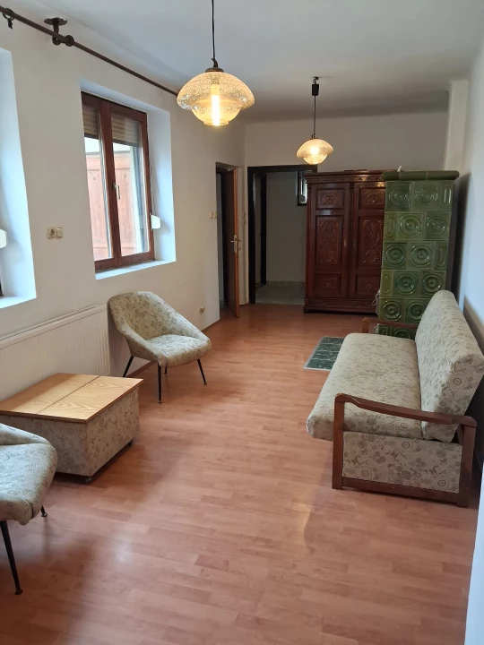 c3-1-name c2-1-name, Pécs, Hársfa utca