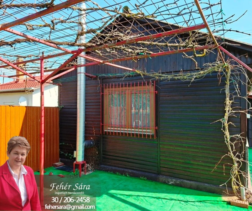 For sale weekend house, Lakitelek