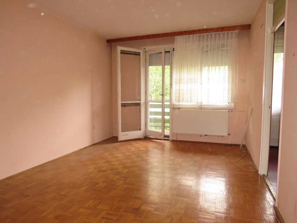 For sale brick flat, Sopron