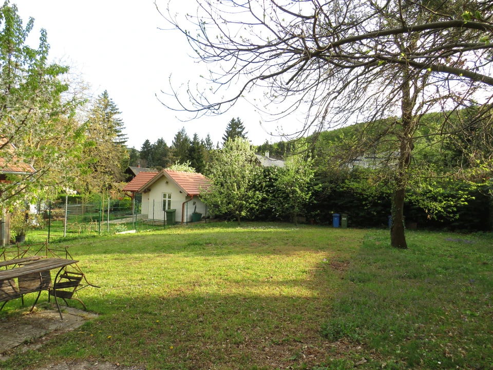 Eladó építési telek, Sopron