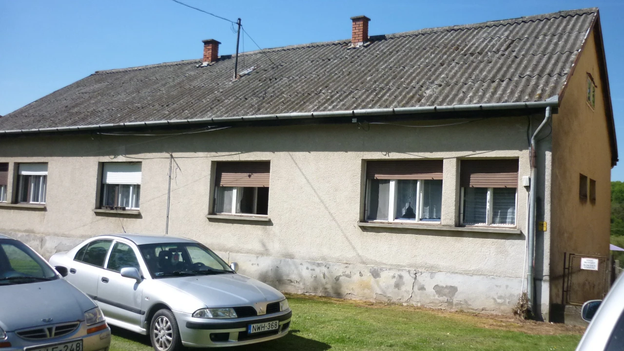 Eladó családi ház, Nova