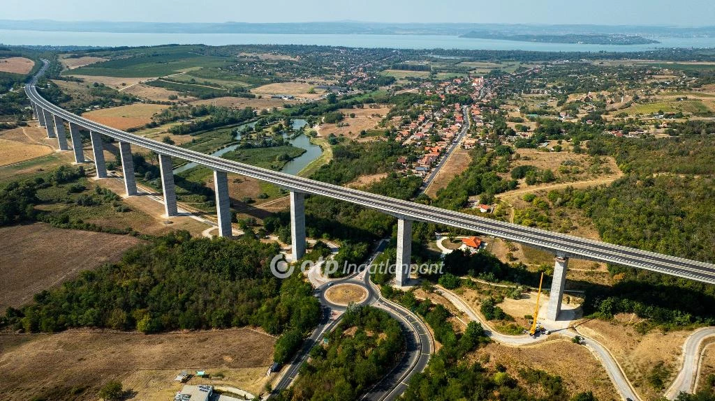 Eladó Mezőgazdasági, Kőröshegy