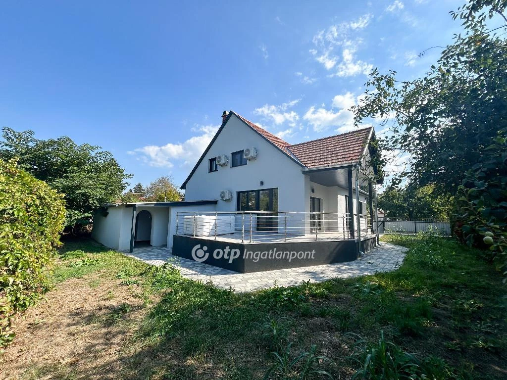 Eladó Ház, Balatonszárszó