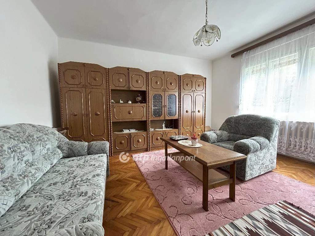 Eladó Ház, Iregszemcse