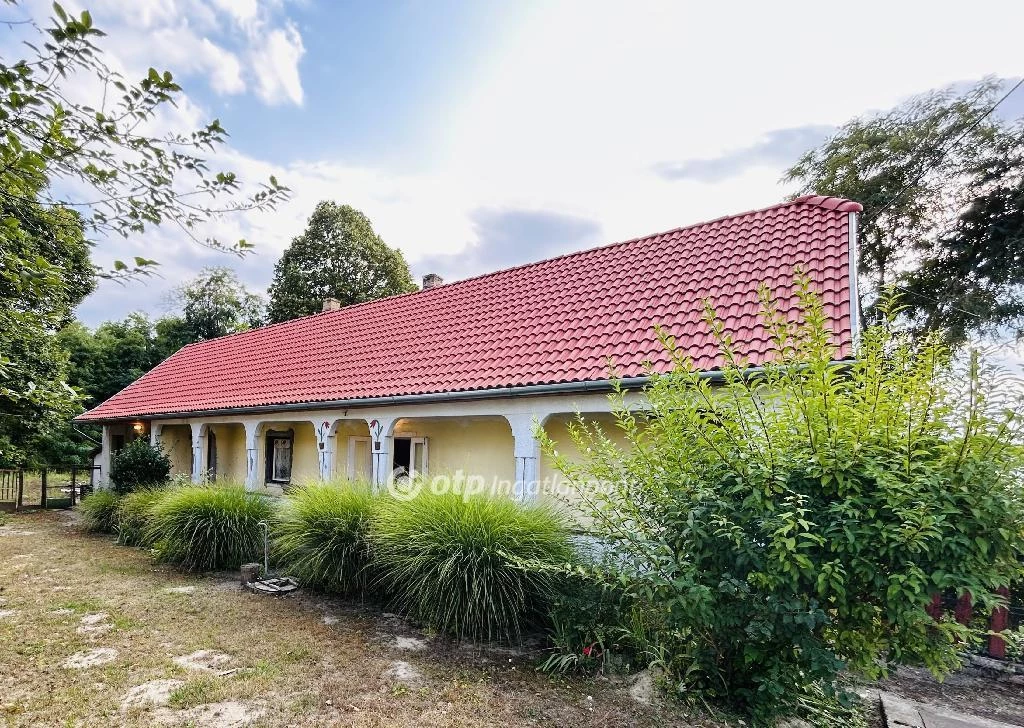 Eladó Ház, Magyarkeszi