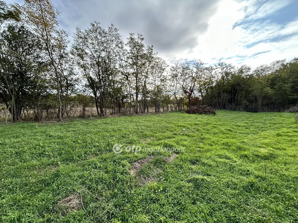 Eladó Telek, Balatonfőkajár