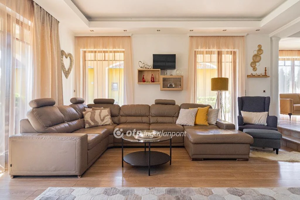 Eladó Ház, Siófok