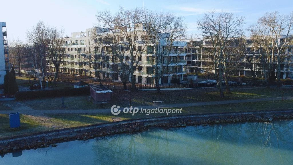 Eladó Lakás, Siófok