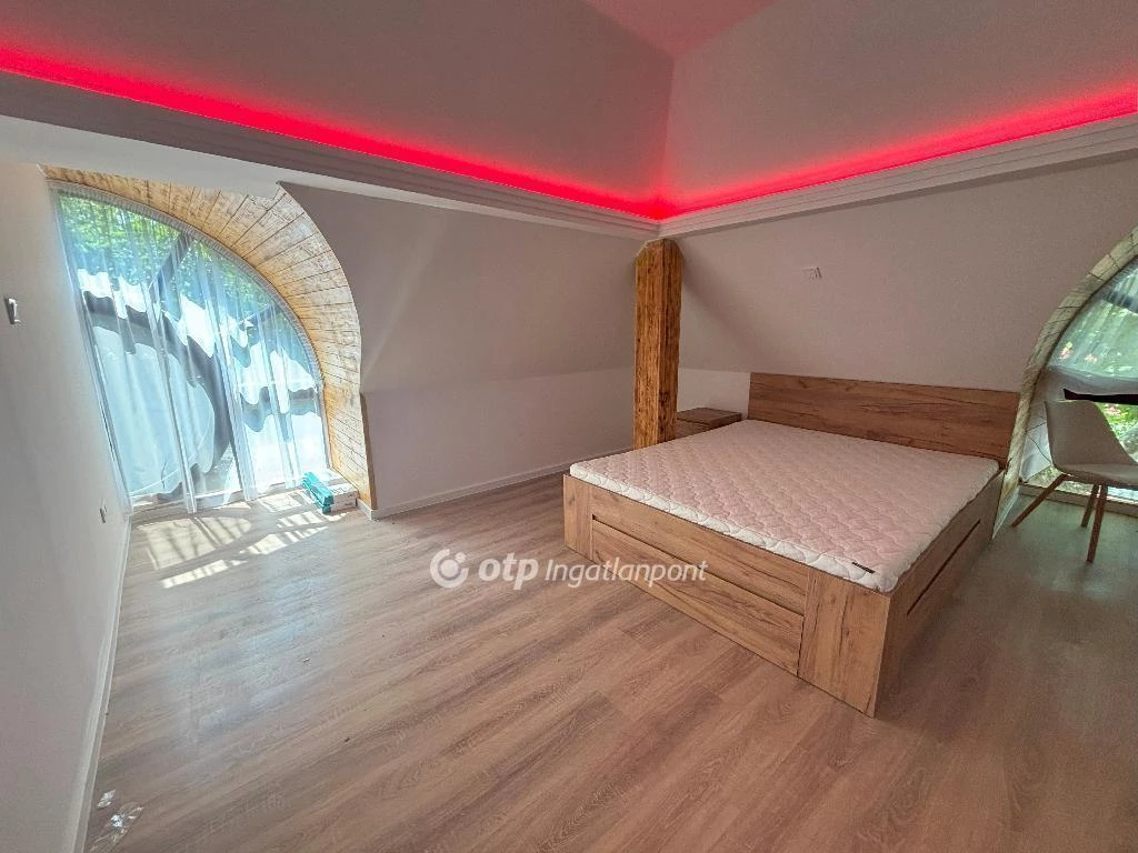 c3-1-name c2-19-name, Siófok