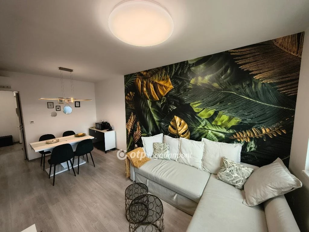 c3-1-name c2-19-name, Siófok